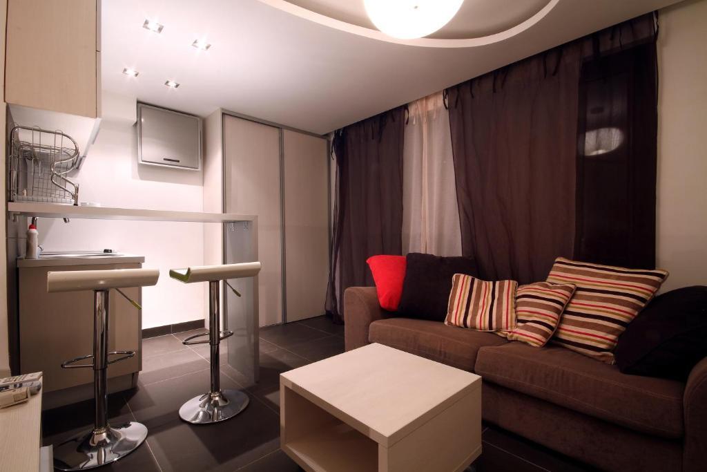 And Teona 3* Budva