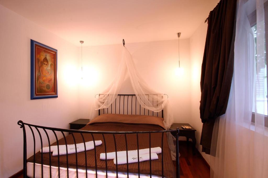 And Teona Guest house 3*